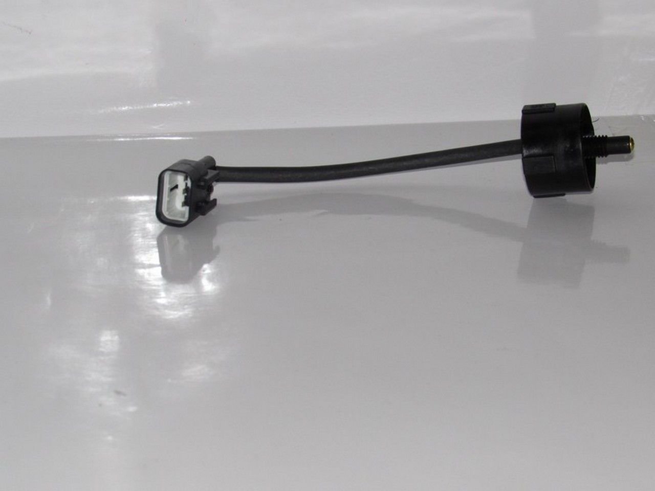 SORENTO 09- 2,2 DİZEL YAKIT FİLTRE SENSÖRÜ