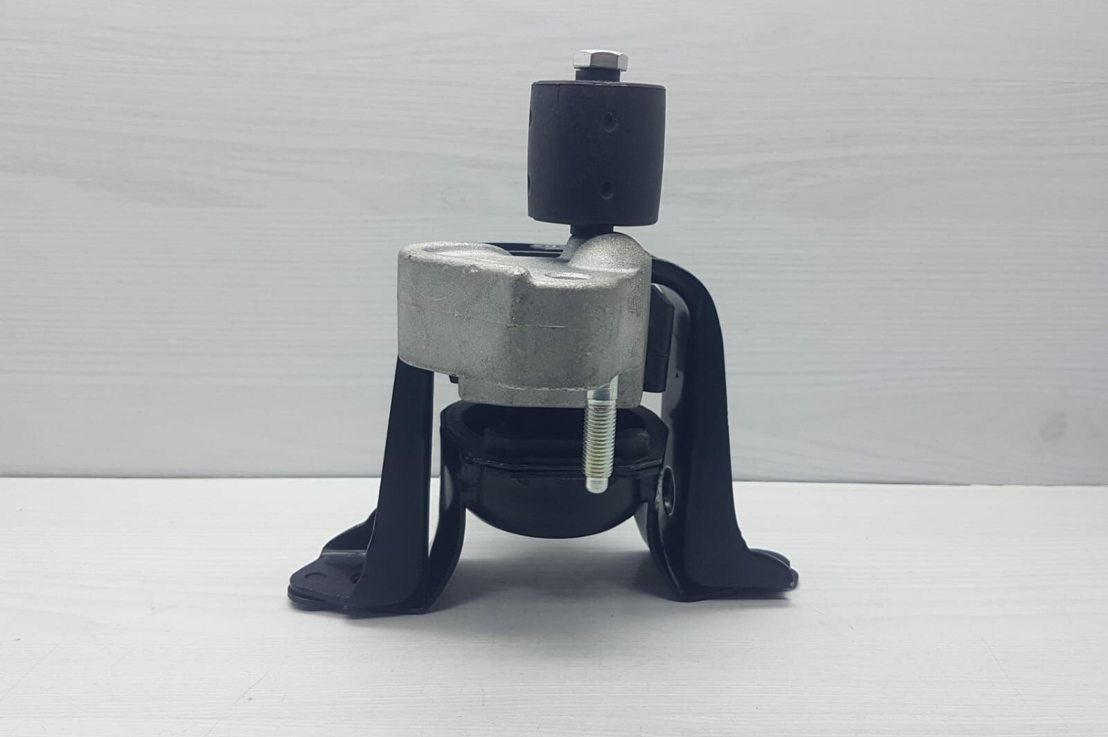 Toyota Corolla 2002-2007 Dızel Sag Yaglı Motor Takozu