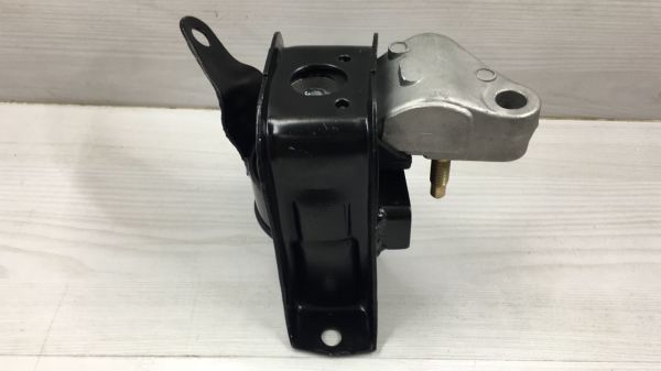 Toyota Corolla/ AvenSis 2003- 1.6 Sag Motor Takozu