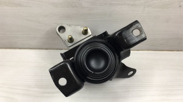 Toyota Corolla/ AvenSis 2003- 1.6 Sag Motor Takozu