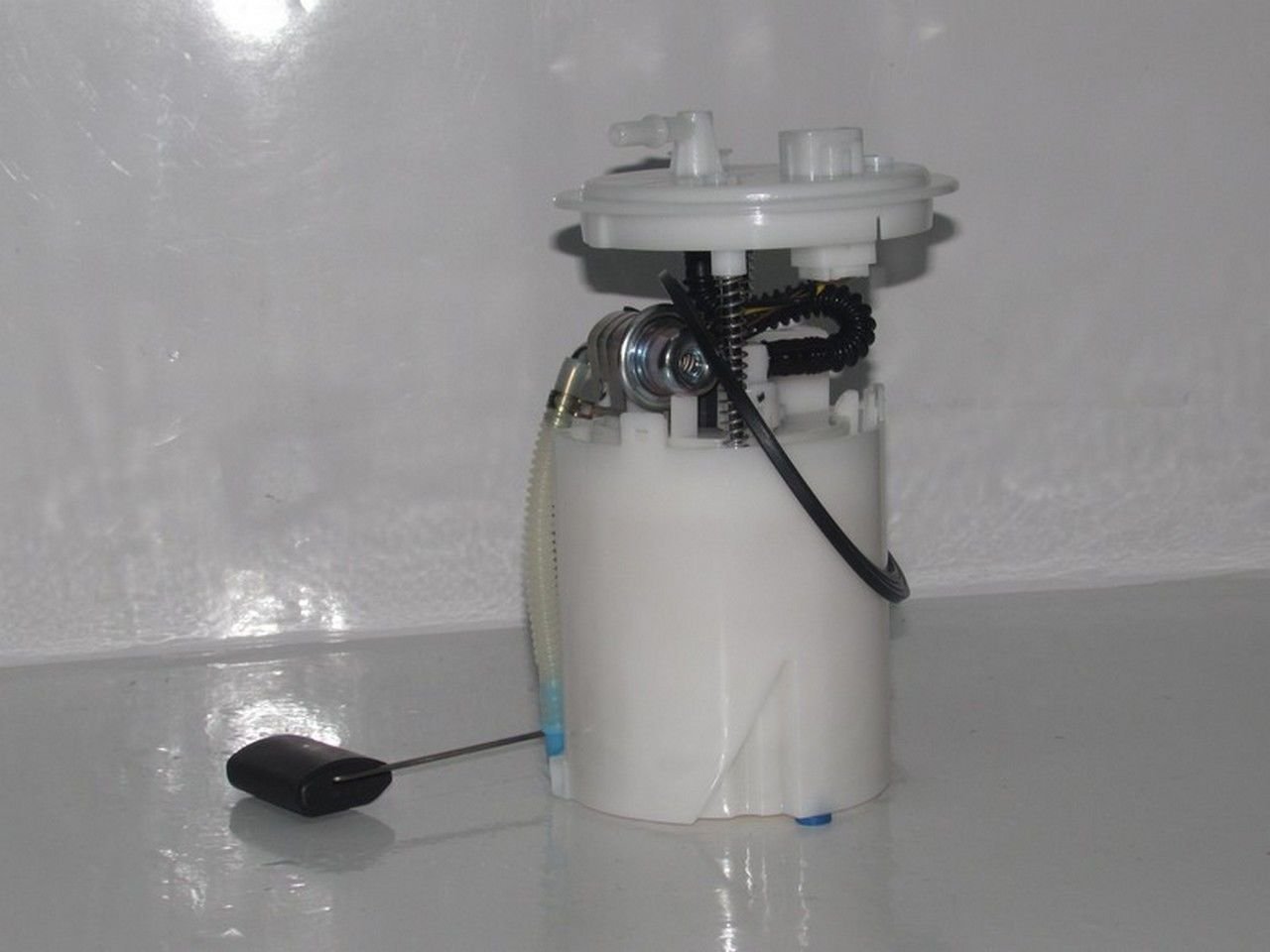 İ30 2007-2012 / CEED BENZİNLİ BENZİN POMPASI KOMPLE (DEPO İÇİ)