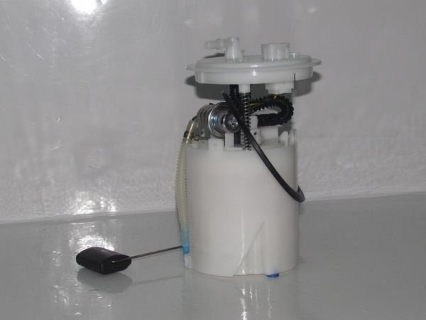 İ30 2007-2012 / CEED BENZİNLİ BENZİN POMPASI KOMPLE (DEPO İÇİ)