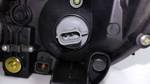 Far Cerato Sağ 04-05 Manuel