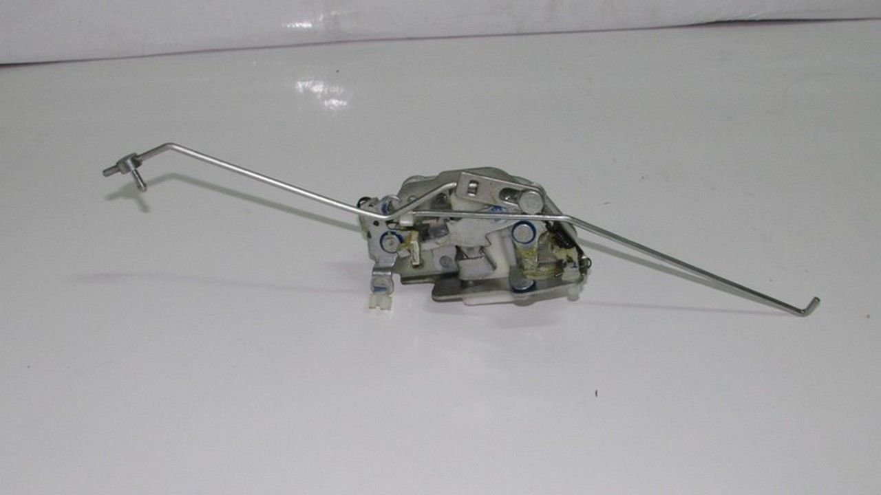 XENON ÖN KAPI KİLİDİ  İÇ SAĞ