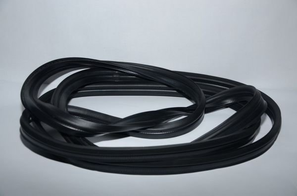 H-100 / BESTA / L-300 BAGAJ KAPI LASTİĞİ