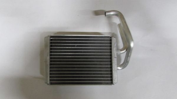 L200 1999-2005 KALORİFER PETEĞİ (177x139x32)