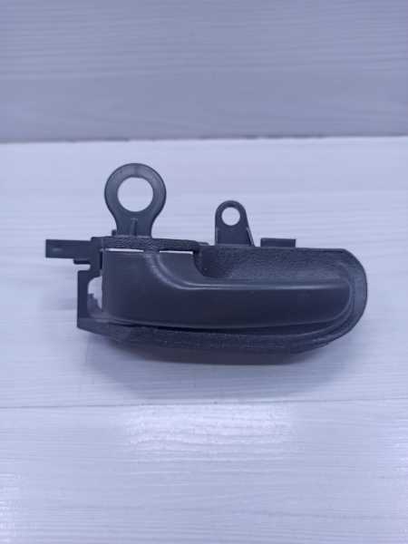 Yarıs Kapı Kolu Iç Sol ön arka 99-05