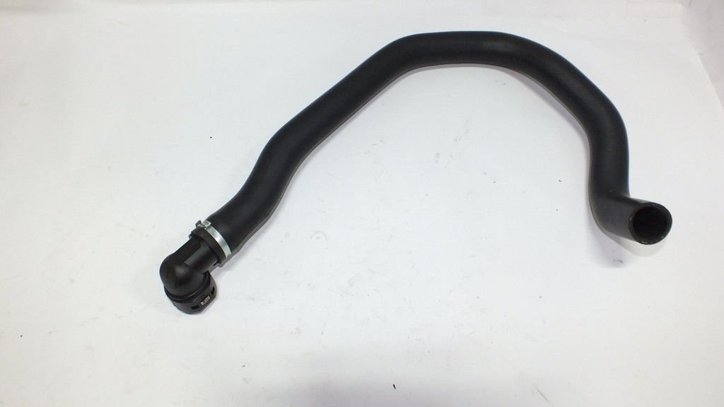 İ20 1.4 08-11 DİZEL RADYATÖR ALT HORTUMU