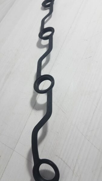 h100 kmy/bongo enjektör yağ keçesi dört delikli 09-