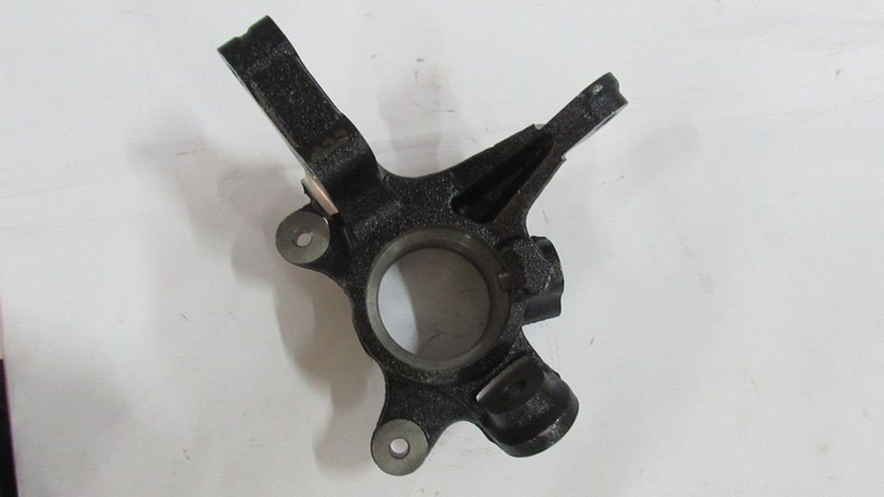 SUNNY 1990-1995 AKS TAŞIYICI ÖN SAĞ