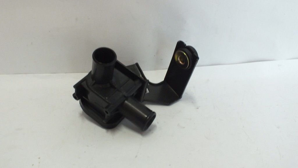 COROLLA AE101 1993-1997 / 98-02 KALORİFER MUSLUĞU ( AYAKLI )