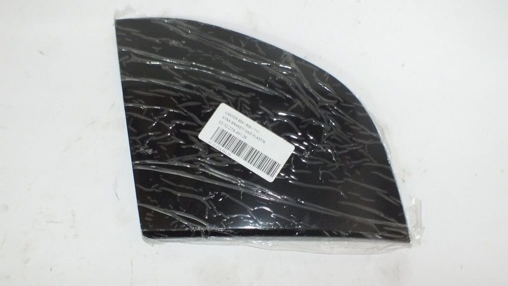 CANTER 859 / 839 / 711 AYNA BRAKETİ SAĞ PLASTİK