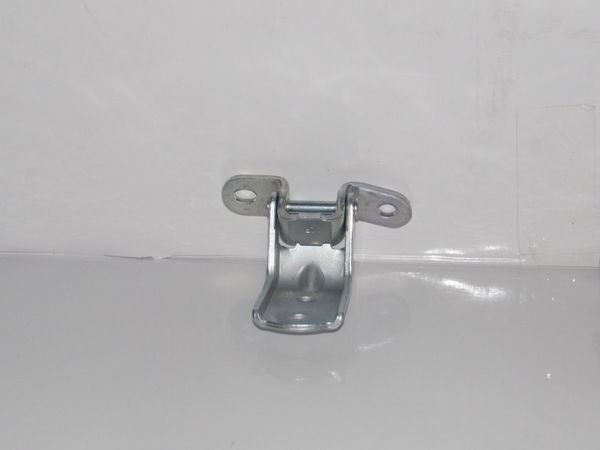 ACCENT BLUE 2011-2018 / İ20 2009-2014 / İ10 2008-2016 ÖN KAPI MENTEŞESİ ÜST SAĞ