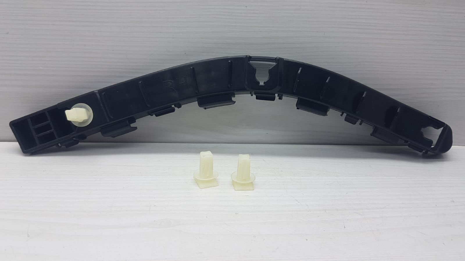 Tampon Braketi Arka Sportage 2011- Sağ