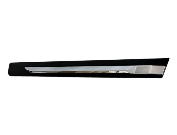 BANT KAPI X-TRAİL 14-19 ARKA RH (NİKELAJLI)