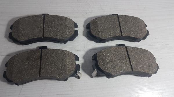 elantra ön balata üstü kulaklı 04-