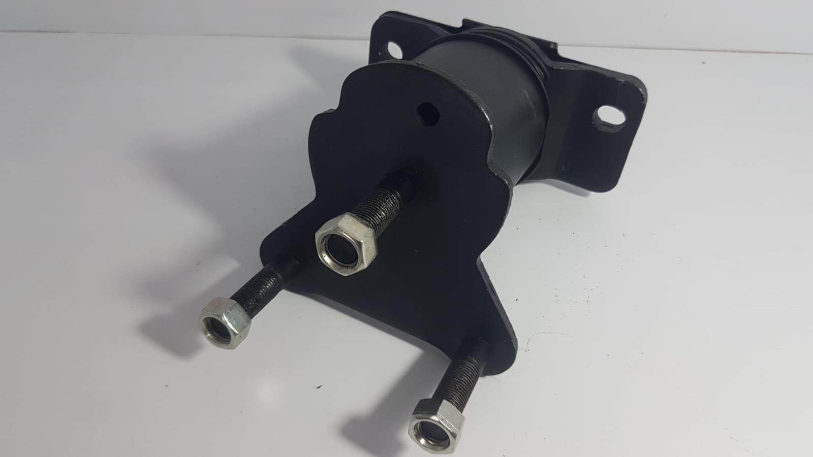 navara motor takozu 4*2 arka