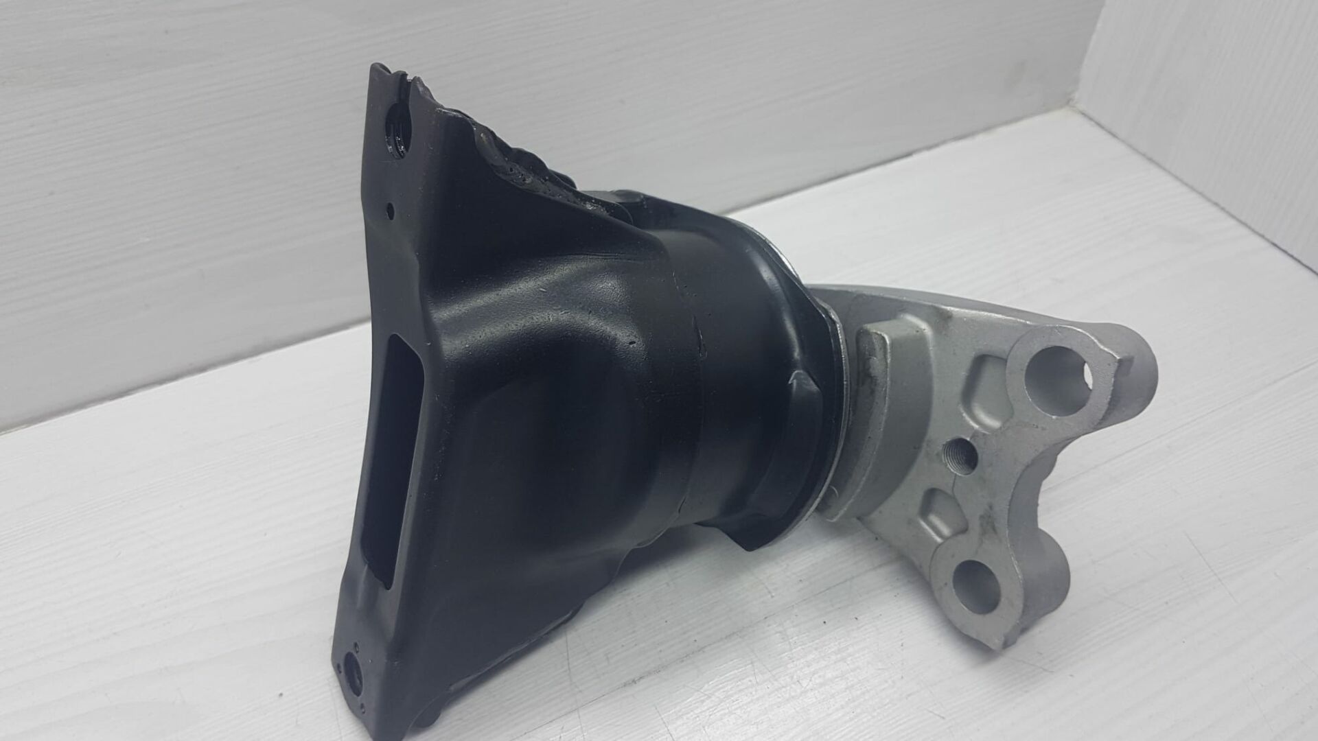 Motor Takozu Civic 07-Sağ Alt Yağli KULAGI