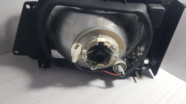 hı besta far sağ ön