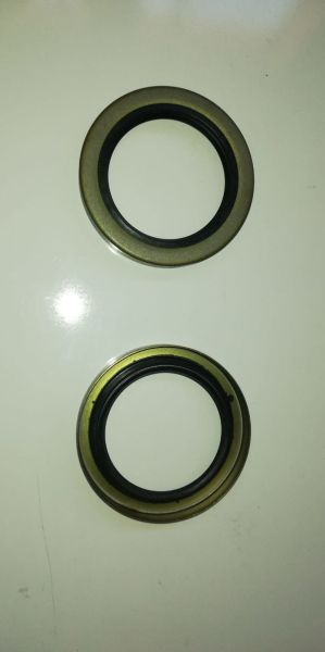 KEÇE AKS HILUX VİGO 4X2 07-16 ARKA İÇ LH/RH  (49X70X8,9)