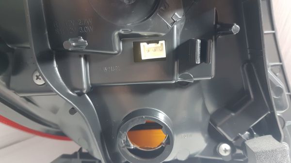 yaris stop ledli sağ 14-