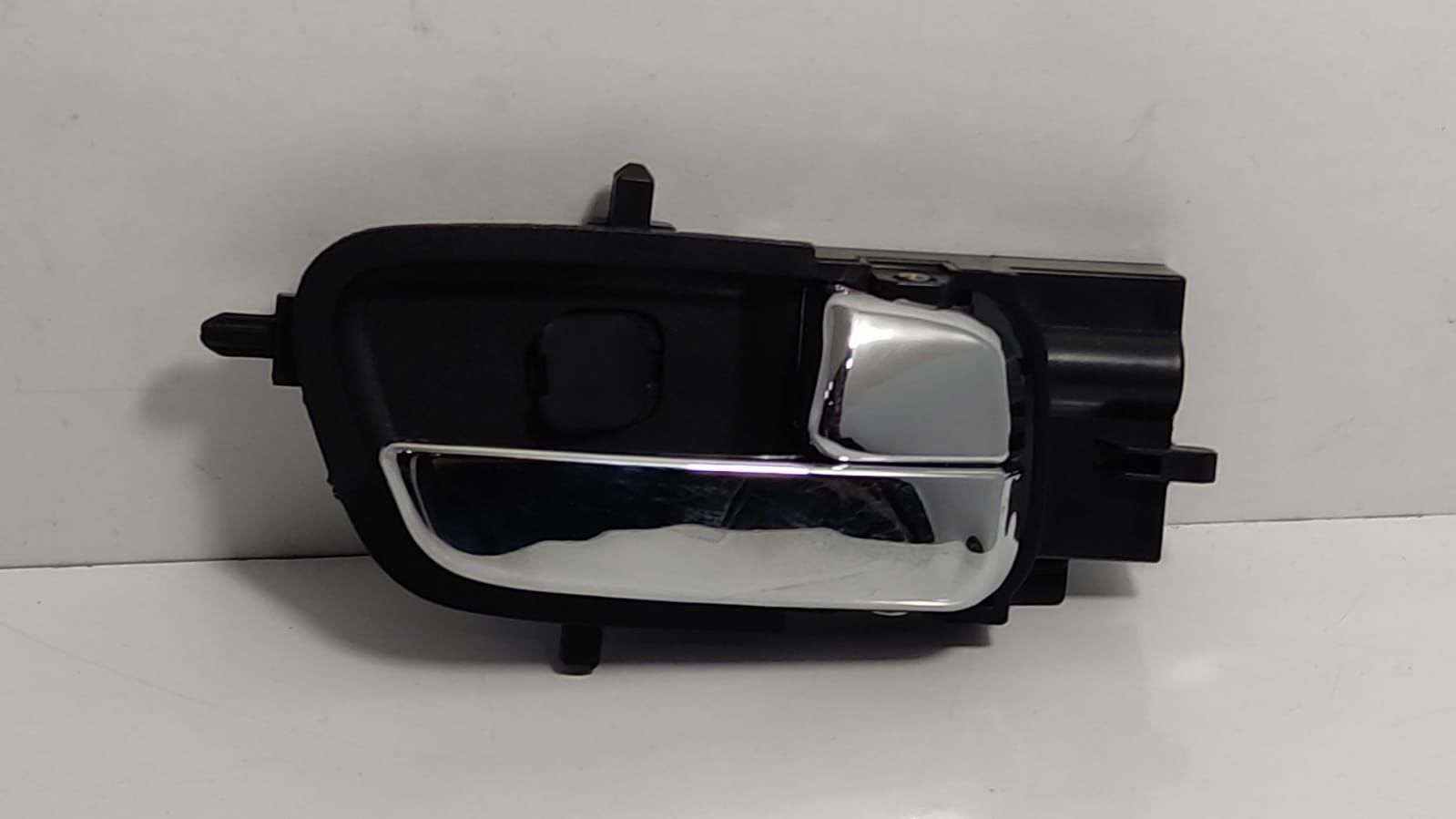 Kapi Kolu i20 Ön/Arka iç Sağ 09-Nikelaj Kulp Nikelaj Buton