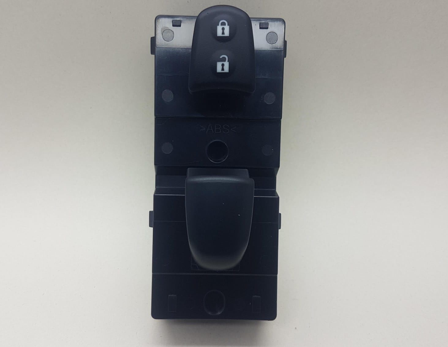 CAM DÜGME QASHQAI 14-16 SAG JUKE DİK SOKET 12 PIN