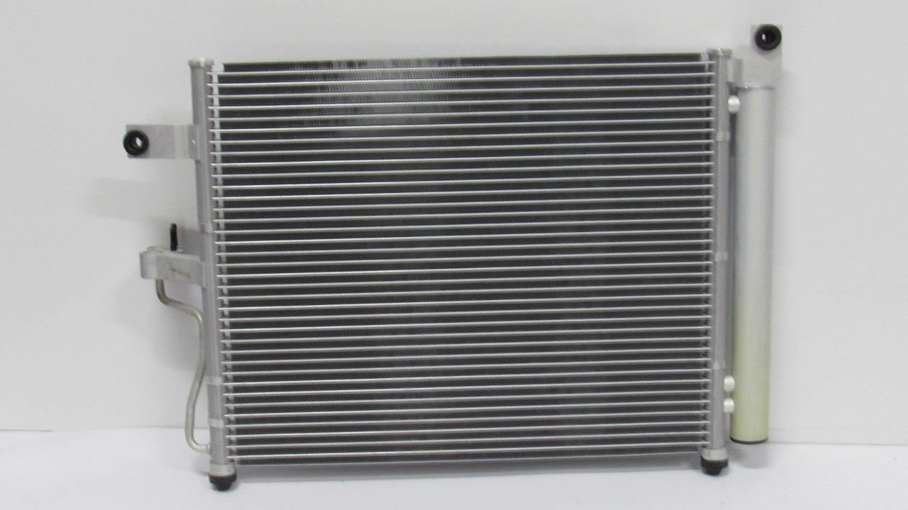 ACCENT 2000-2002 KLİMA RADYATÖRÜ DÜZ VİTES