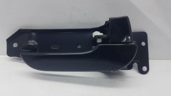 Kapı Kolu Bongo Ön iç Sağ 2004-