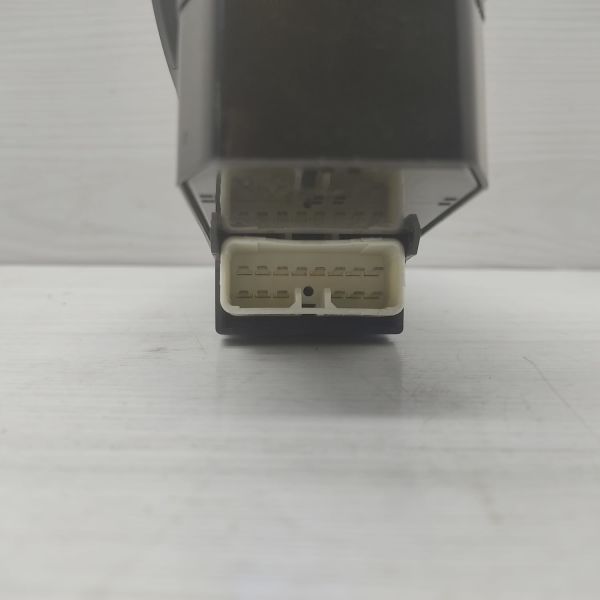 Cam dügme Accent Sol 03-06 Ön Ayna Ayar dügmeli