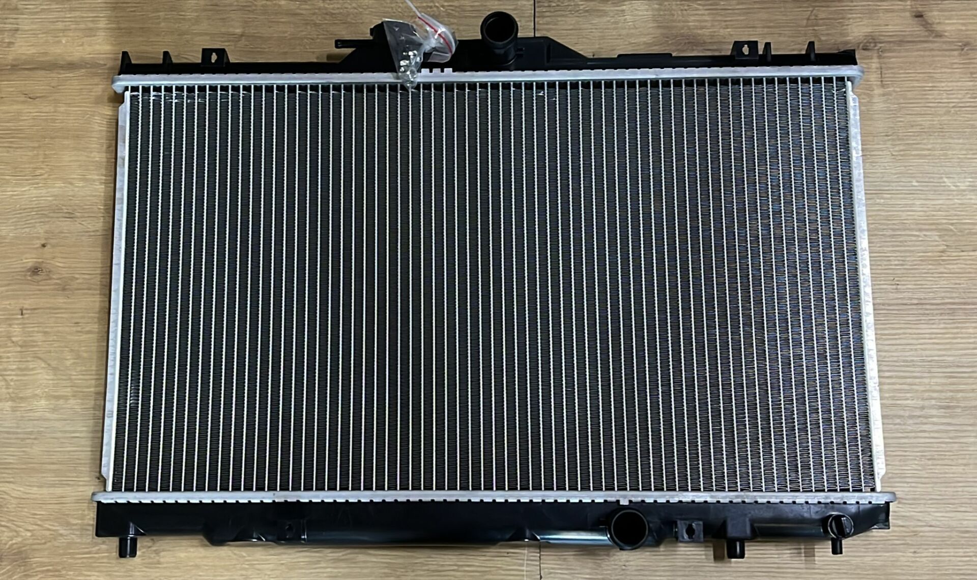 RADYATÖR COROLLA 00-02 OTOM/DÜZ