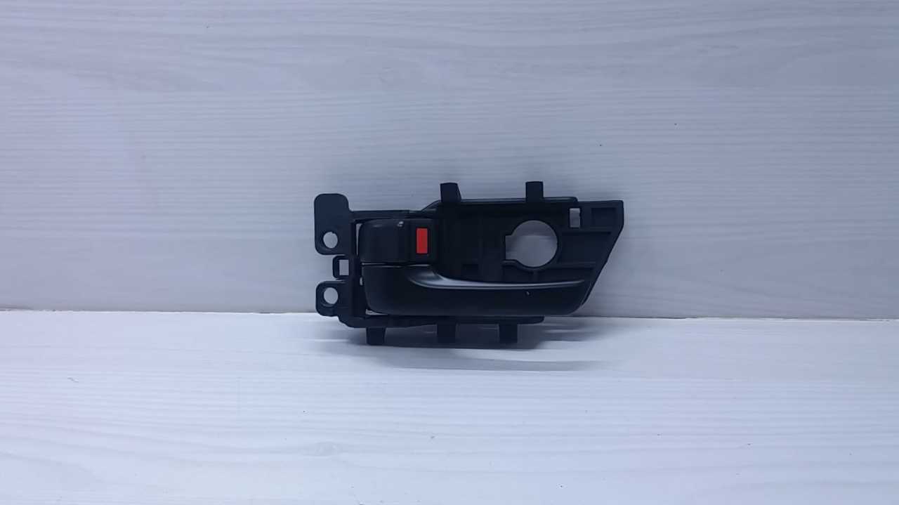 Cerato 2008-2012 Kapı Kolu Ön Iç Sol Sıyah