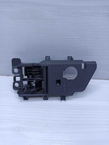 Cerato 2008 - 2012 Kapı Kolu Ön Iç Sag Sıyah