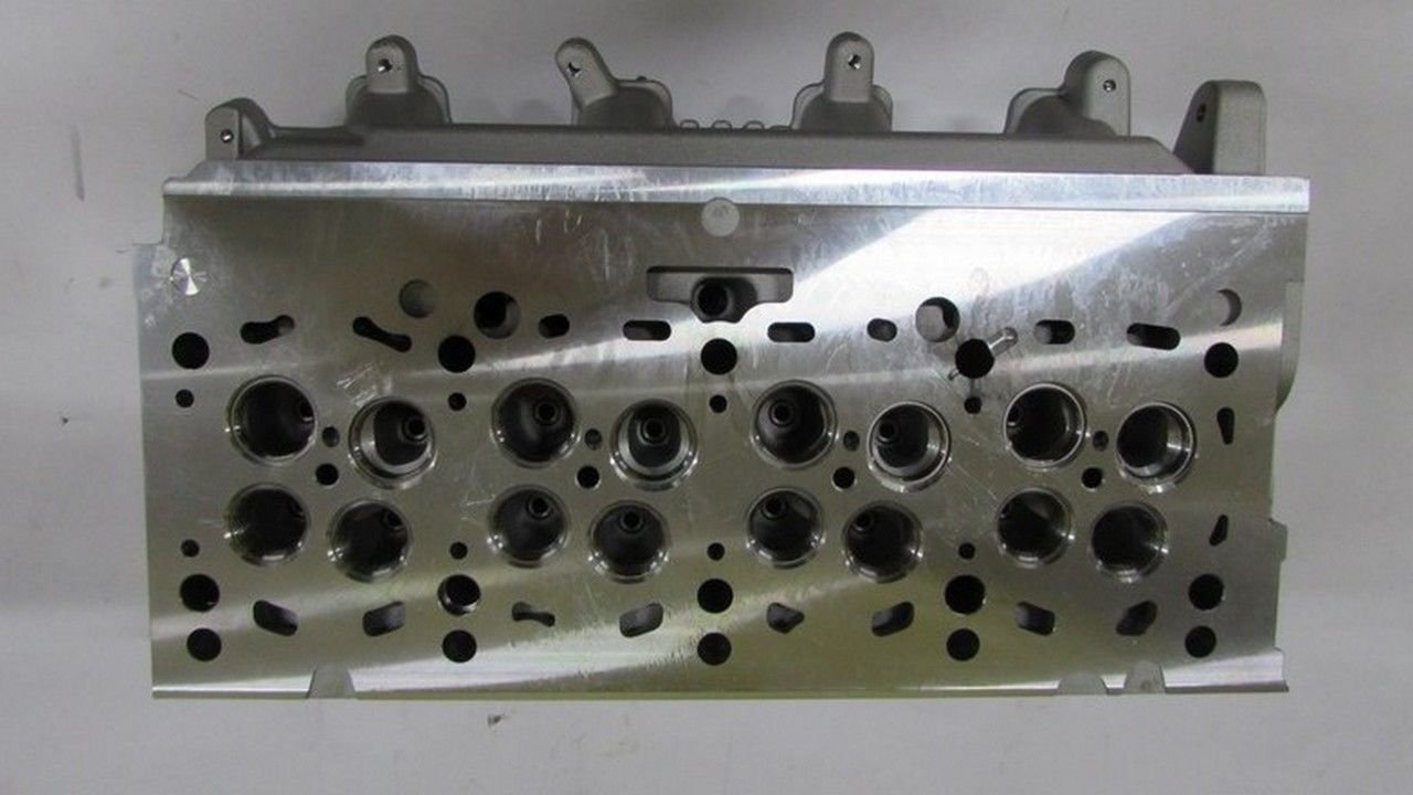 VW – PASSAT –TIGUAN-GOLF6- SKODA SUPERB - YIL 08-  MOTOR 2.0 TDI (CBAA CBAB CBAC CBBB) / AUDI 2.0TDI(CAHA-CAGA-CAGB) SİLİNDİR KAPAK 908700