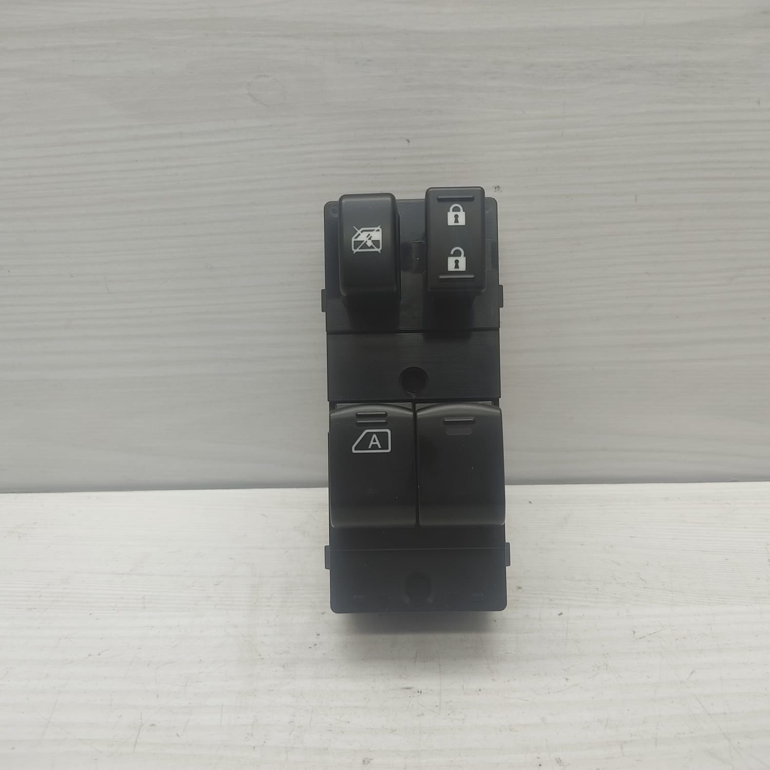 Cam dügme Micra 11- Sol 2'Li 4Tus