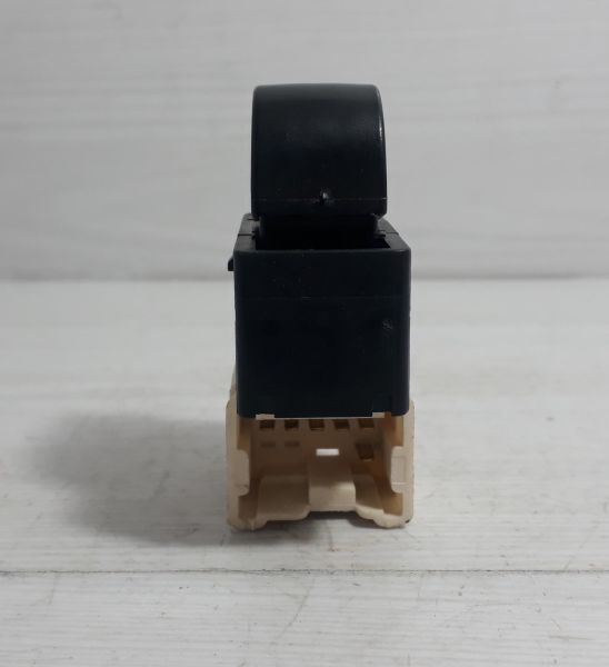 Primera 96-02 cam düğme sag ön/arka tekli