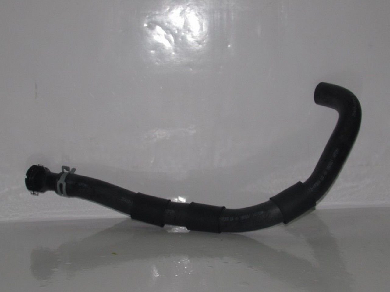 BLUE 1,6 CRDI DIZEL RADYATÖR ALT HORTUMU