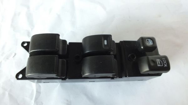 LANCER 2008-2010 CAM DUGMESI ON SOL