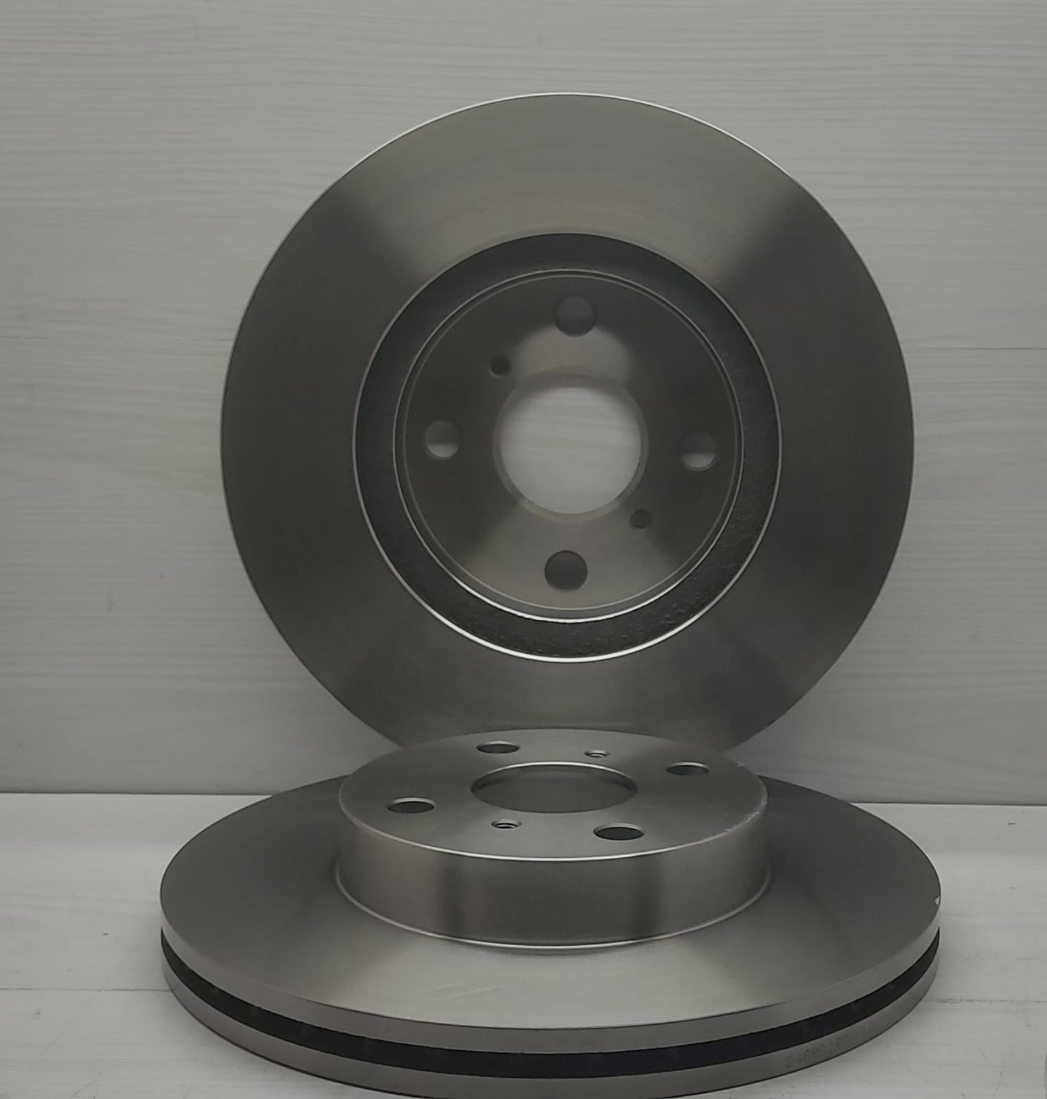 DISK ÖN COROLLA 93-98 ENJ 255mm