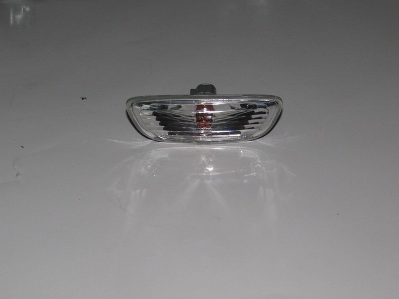 CERATO 2010-2012 ÇAMURLUK SİNYALİ SAĞ