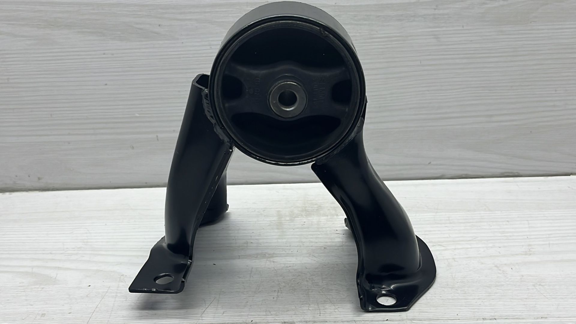 Motor Takozu Lancer 03-08 Arka Düz/Otom