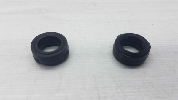 Üst Kapak Civata Lastiği Era