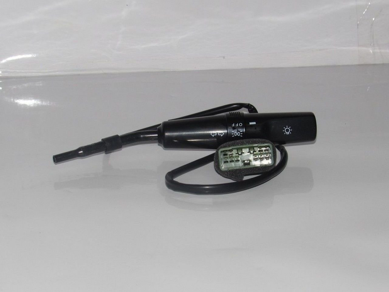 H 100 KMY 97- FAR KOLU