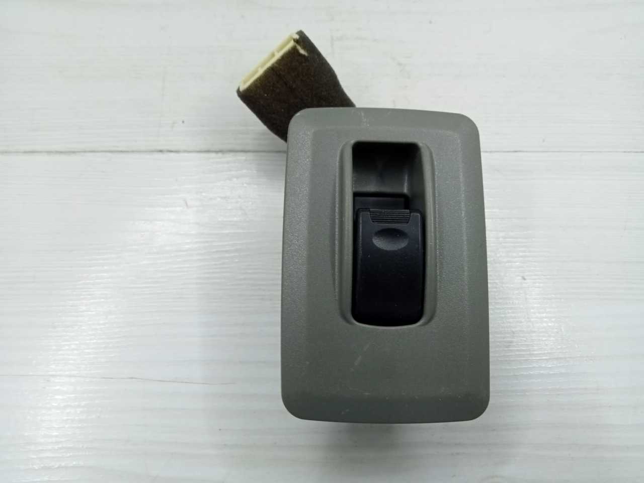 Cam dügme bongo Sağ 97-04