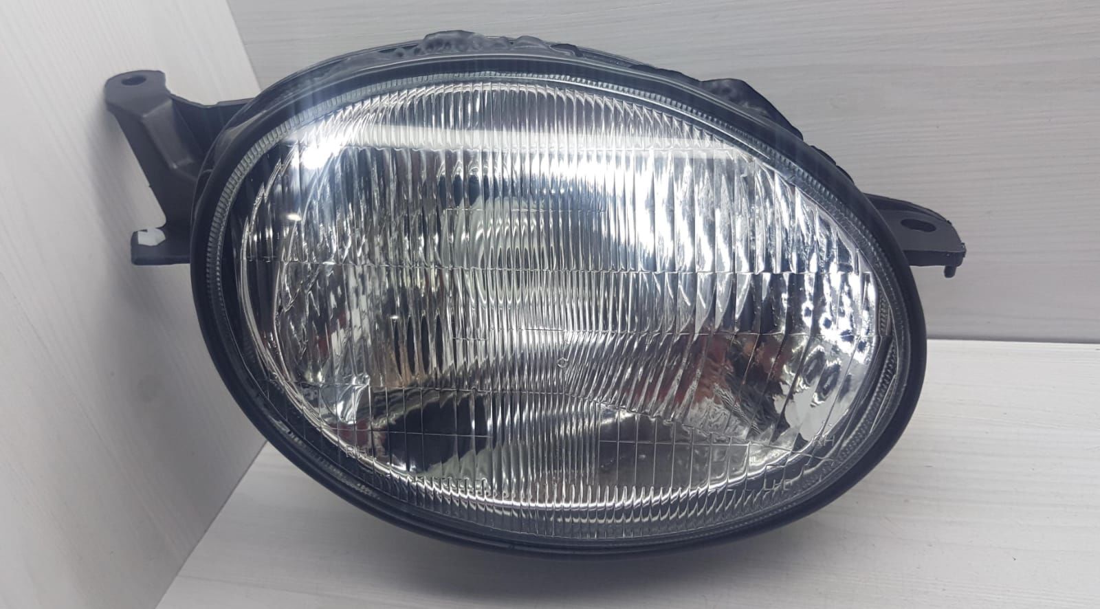 FAR COROLLA SAG 1998-2000