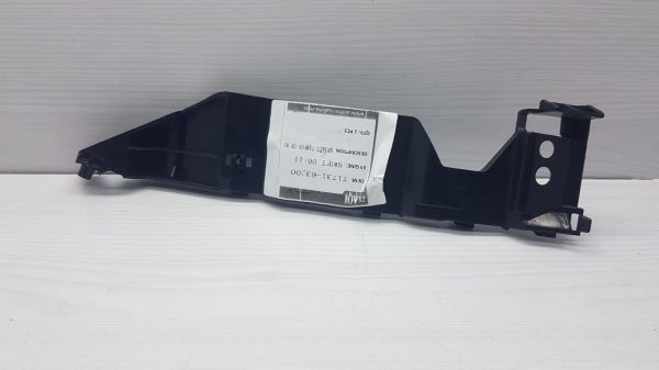 Tampon Braketi Ön Swift 2005-2011 Sağ