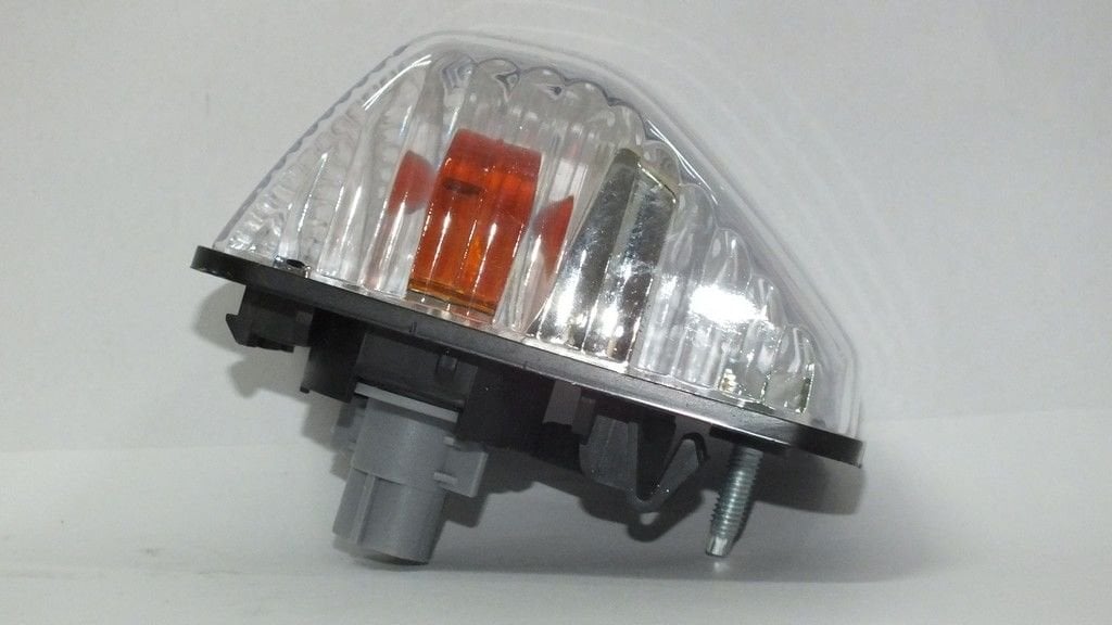 ISUZU NNR / NLR / NPR75 KAPI SİNYALİ SAĞ ( DUYLU )