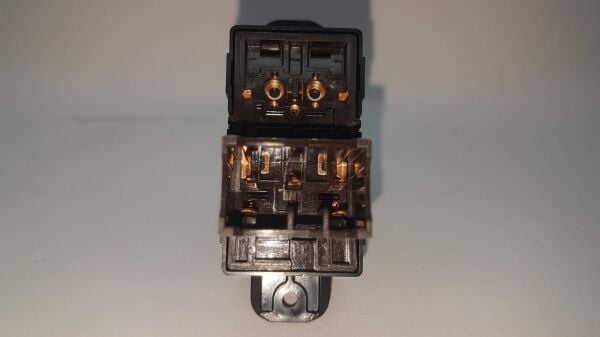 CAM DÜGME ERA SAG 5FISLI AÇMA BUTONU ANAHTARI HYUNDAI ORJİNAL