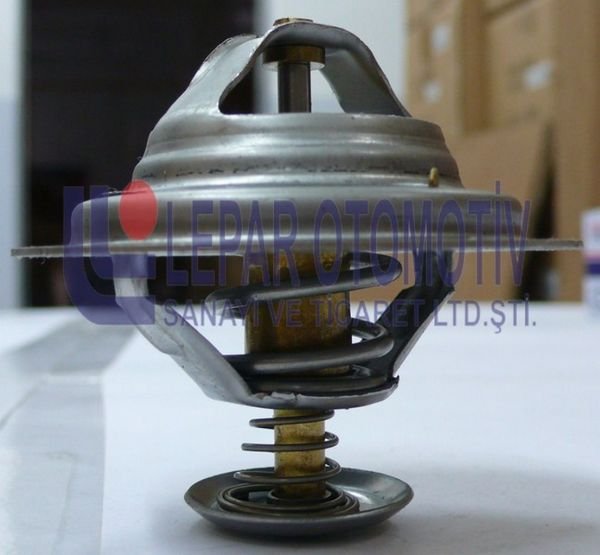 NPR 59 4BD1 TERMOSTAT  82 C