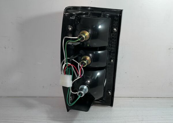 Stop L200 Sağ 90-98 Siyah